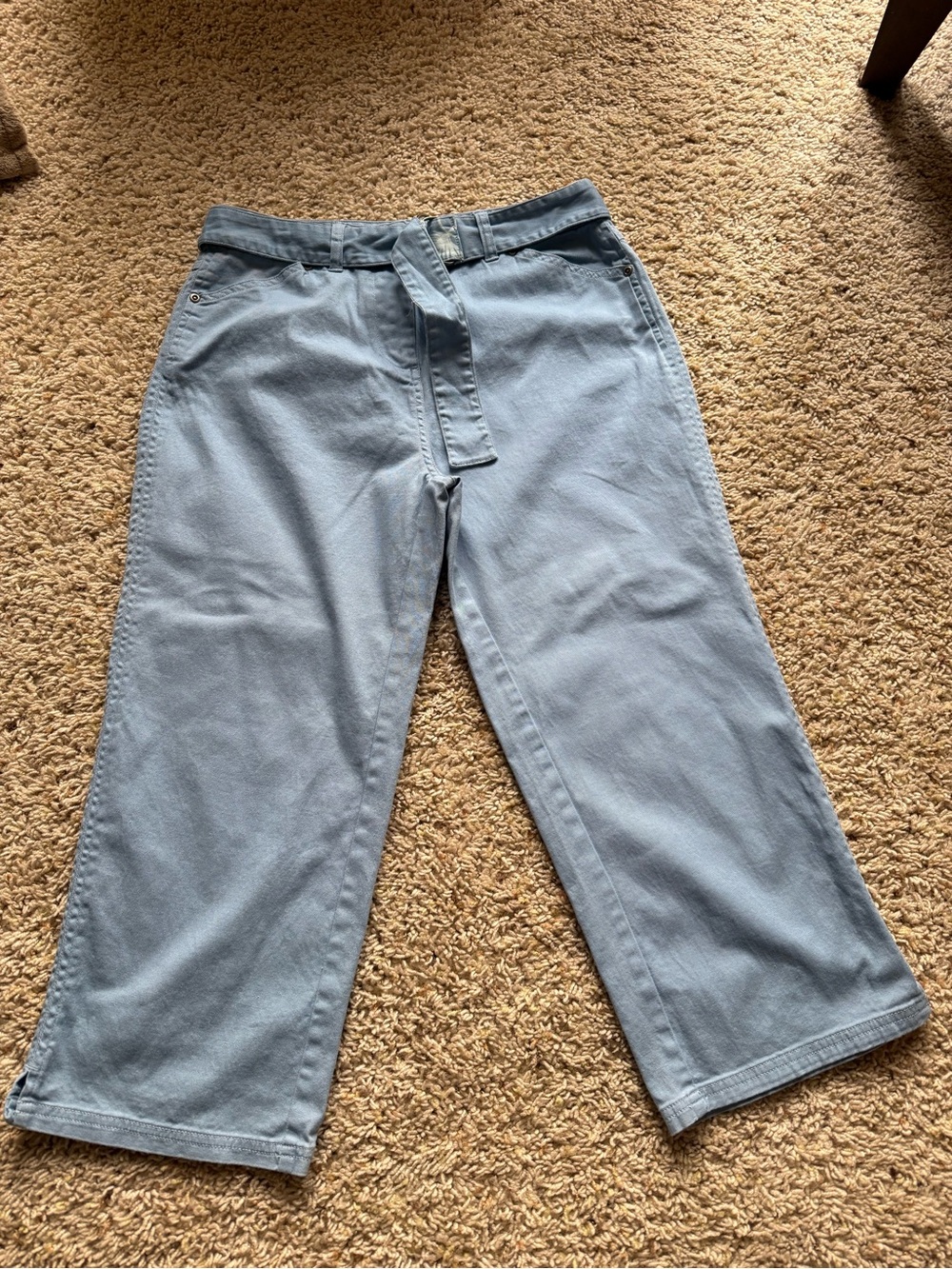 Ladies Basic Edition capris size 8
